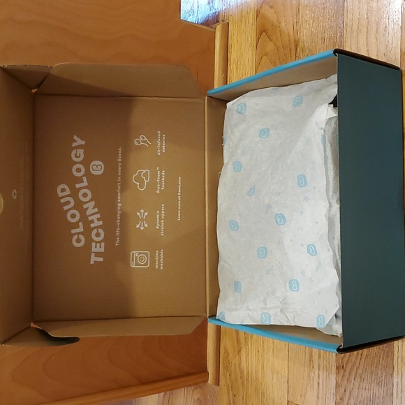 Bzees Ontario Black Ankle Boot - Picture 13 of 15